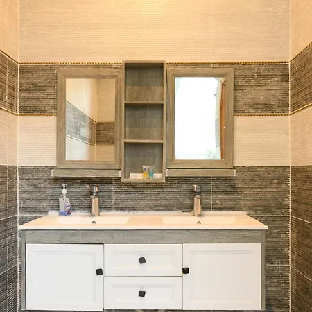 فيلا وشاليه الجبل الاحمر Al Ula Exterior photo