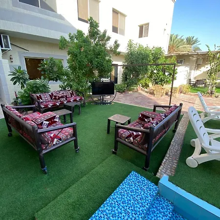 فيلا وشاليه الجبل الاحمر Al Ula Exterior photo